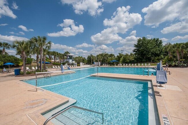 Building Photo - 5809 Fishhawk Ridge Dr