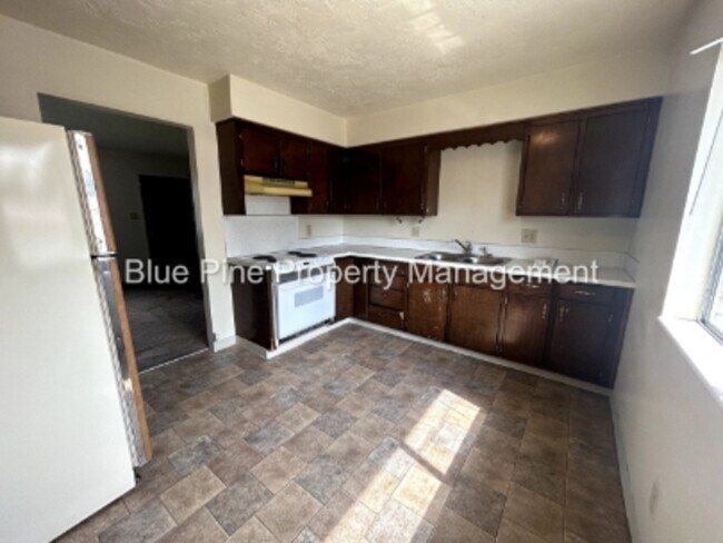 Building Photo - 1491 Mountain View Ln