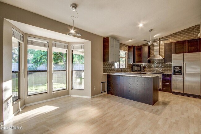 Building Photo - 6501 E Sandra Terrace