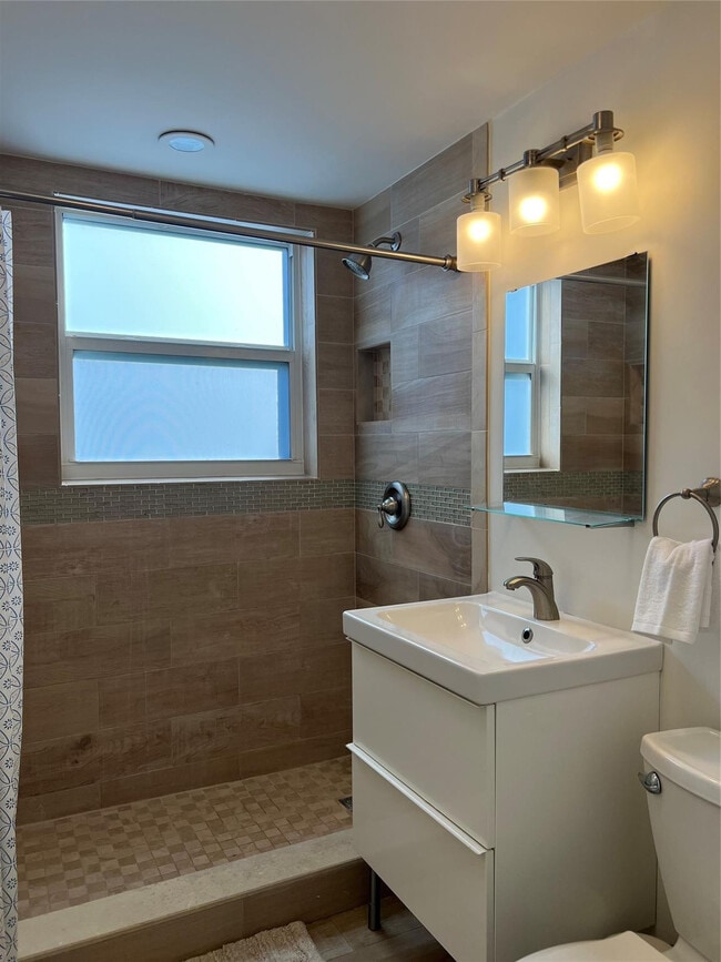 Building Photo - 508 Antioch Ave