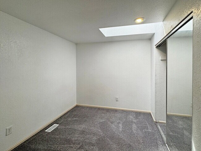 Building Photo - 17824 66th Pl W