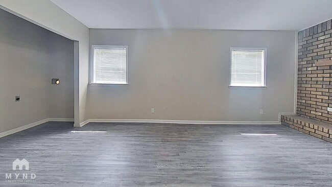 Building Photo - 1006 Longleaf Dr