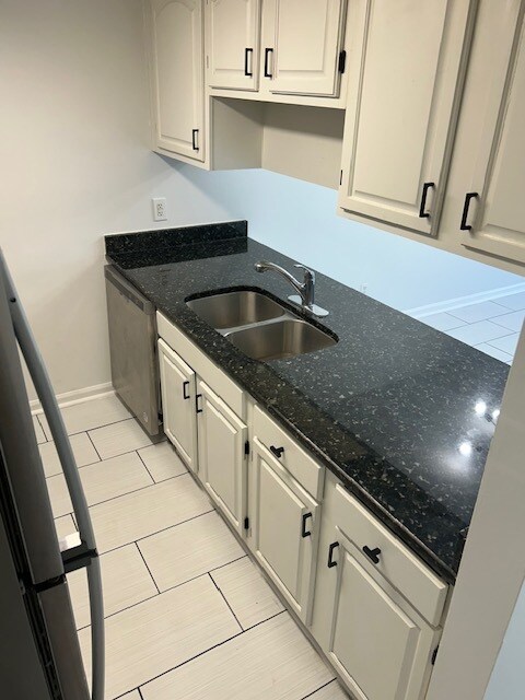 Building Photo - 4026 Calvary Rd