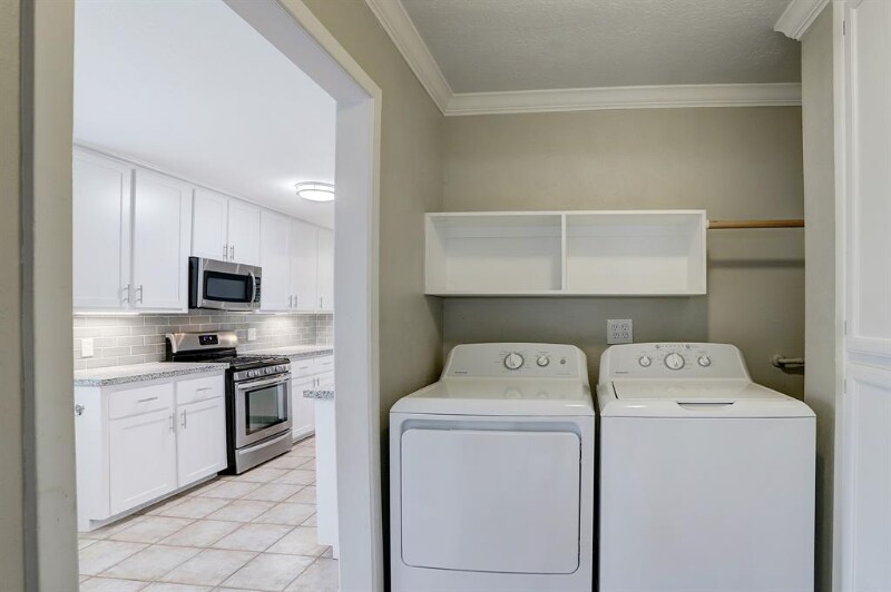 Building Photo - 45 Artesia