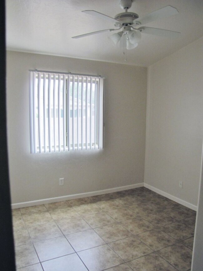 Building Photo - 4BR/2BA/2CG, 1889 sq.ft. home in Copper Sk...