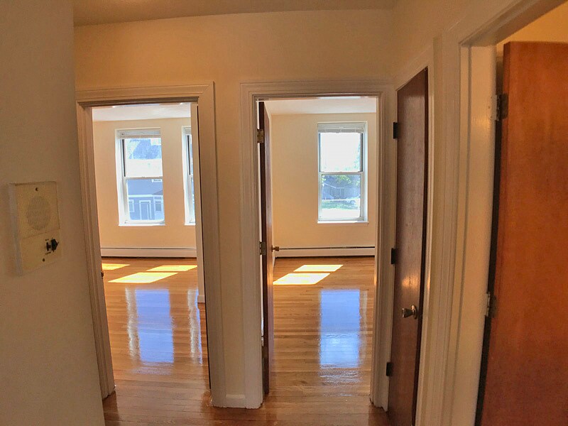 Building Photo - 168 N Beacon St