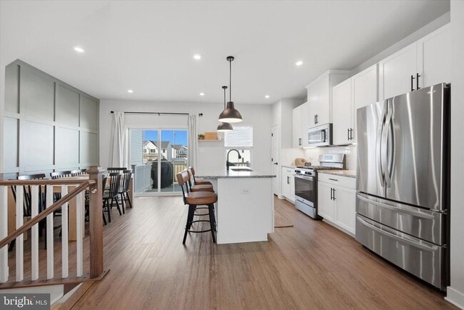 Building Photo - 17 Sage Wy