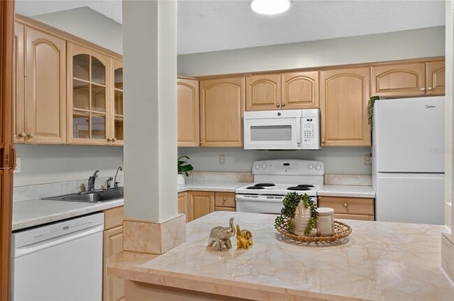 Building Photo - 510 Orange Dr
