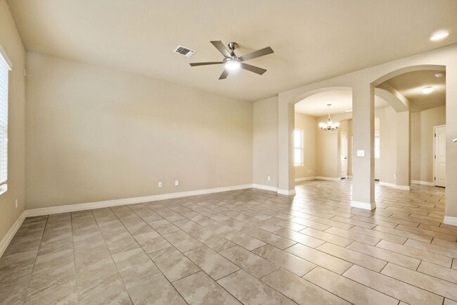 Building Photo - First time rental!