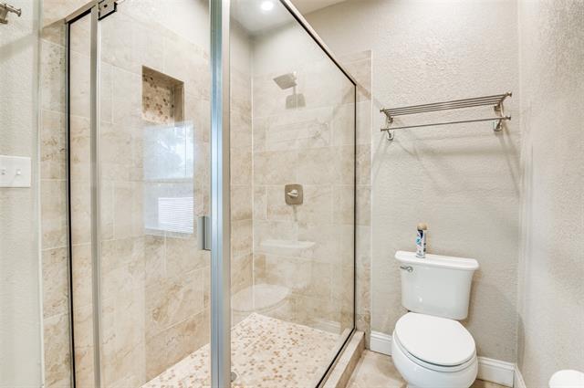Building Photo - 811 Kidd Springs Dr