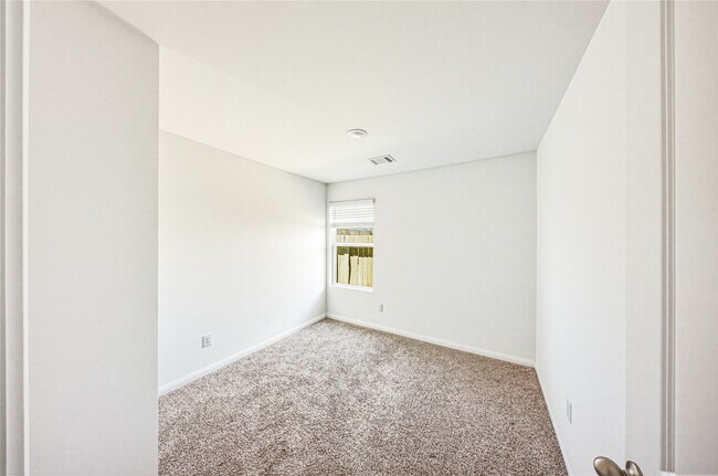 Building Photo - 16802 N Marie Vlg Dr