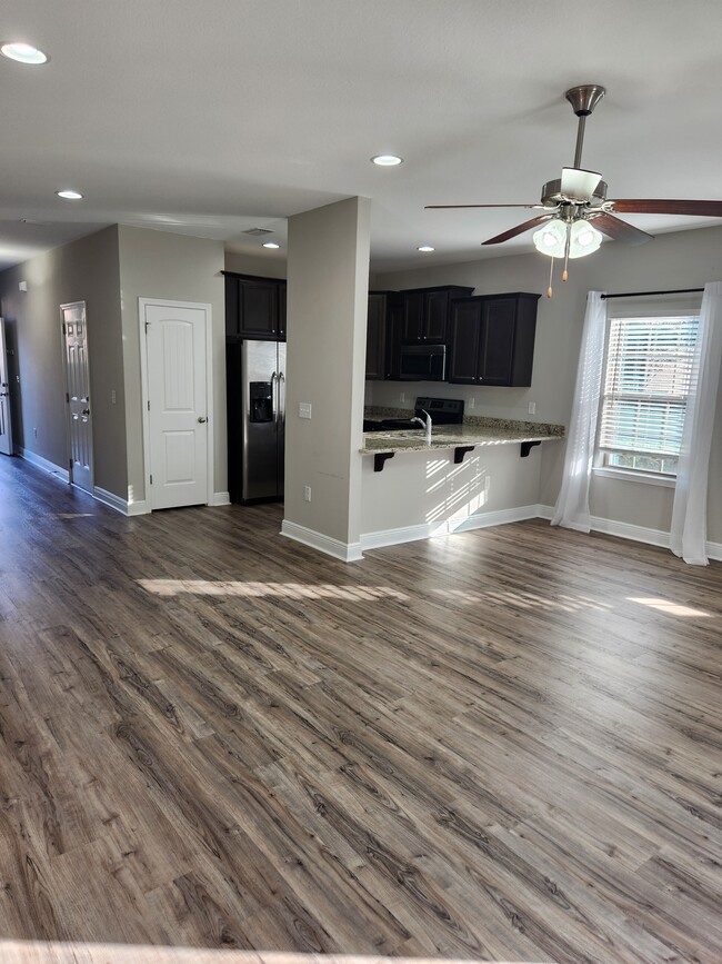 Building Photo - 8723 Brown Pelican Cir