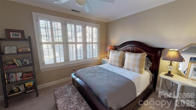 Building Photo - 1141 Dilworth Crescent Row