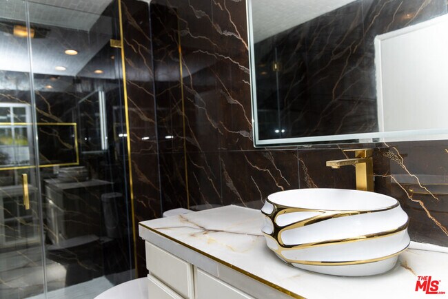 Building Photo - 24316 Burbank Blvd