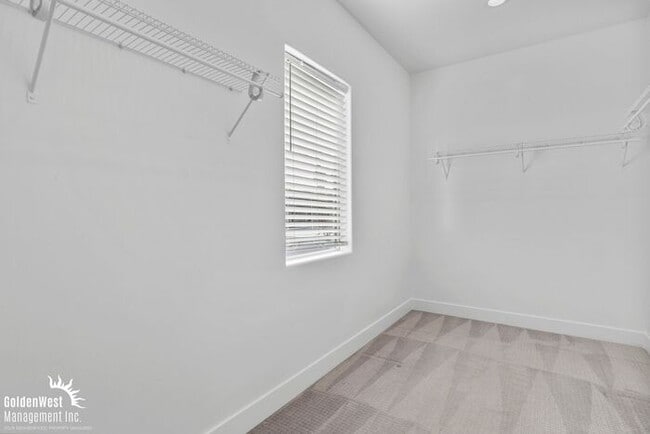 Building Photo - Fairmount Ave