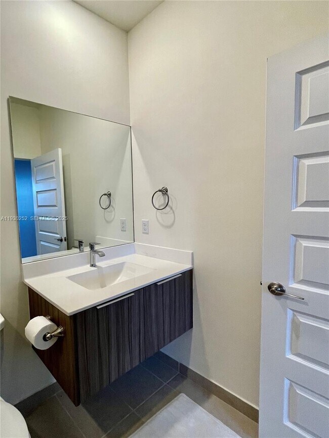 Building Photo - 7825 NW 104th Ave