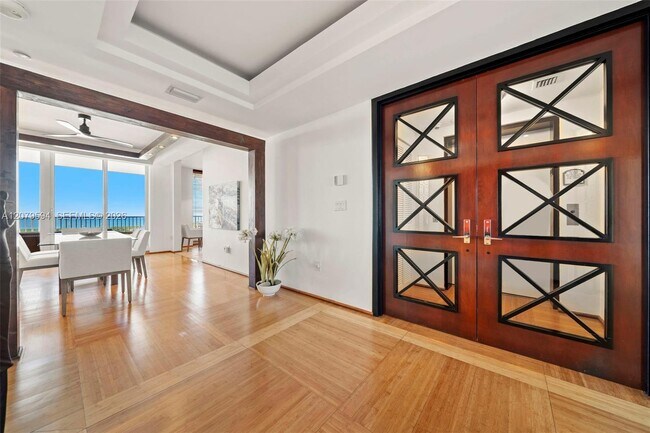 Building Photo - 789 Crandon Blvd