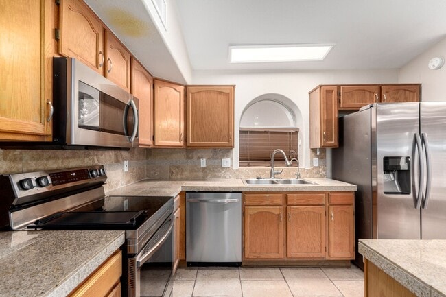 Building Photo - Perfect Ahwatukee Rental