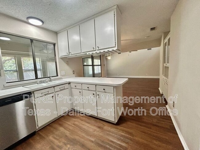 Building Photo - 4707 Burning Springs Dr