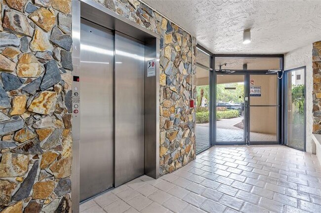Building Photo - 2900 NW 42nd Ave