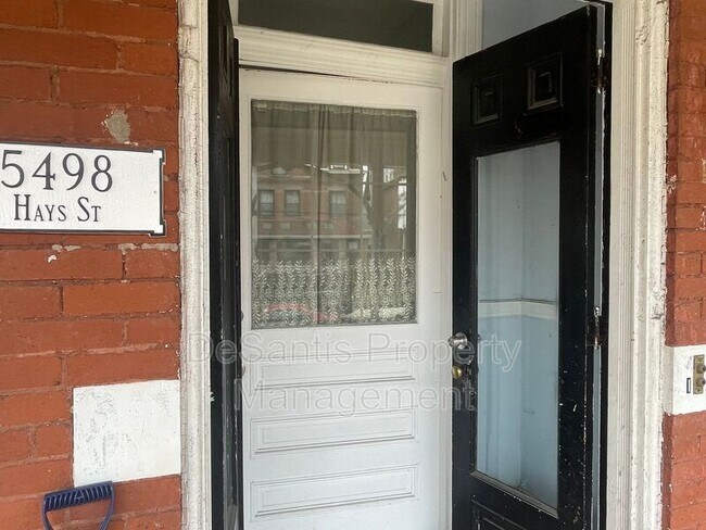 Building Photo - 5498 Hayes St