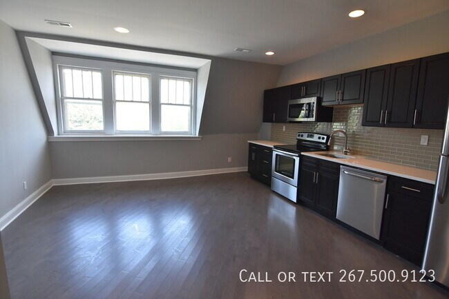 Building Photo - 4100 Parkside Ave