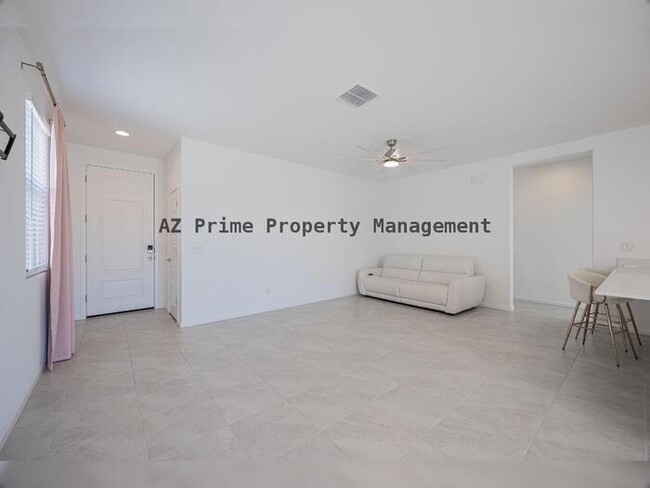 Building Photo - 12503 W Pkwy Ln