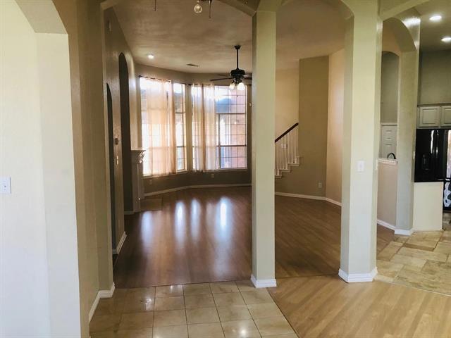 Building Photo - 1609 Thompson Dr