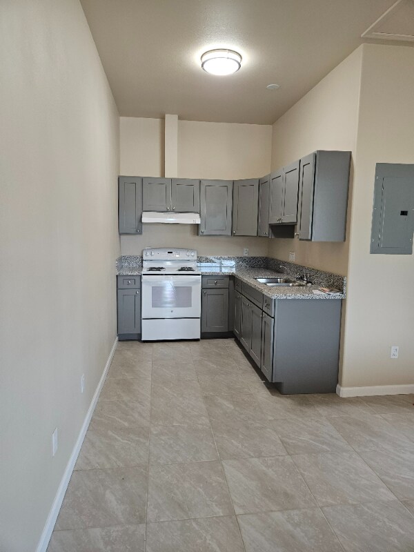 Building Photo - 180 S Lehua St