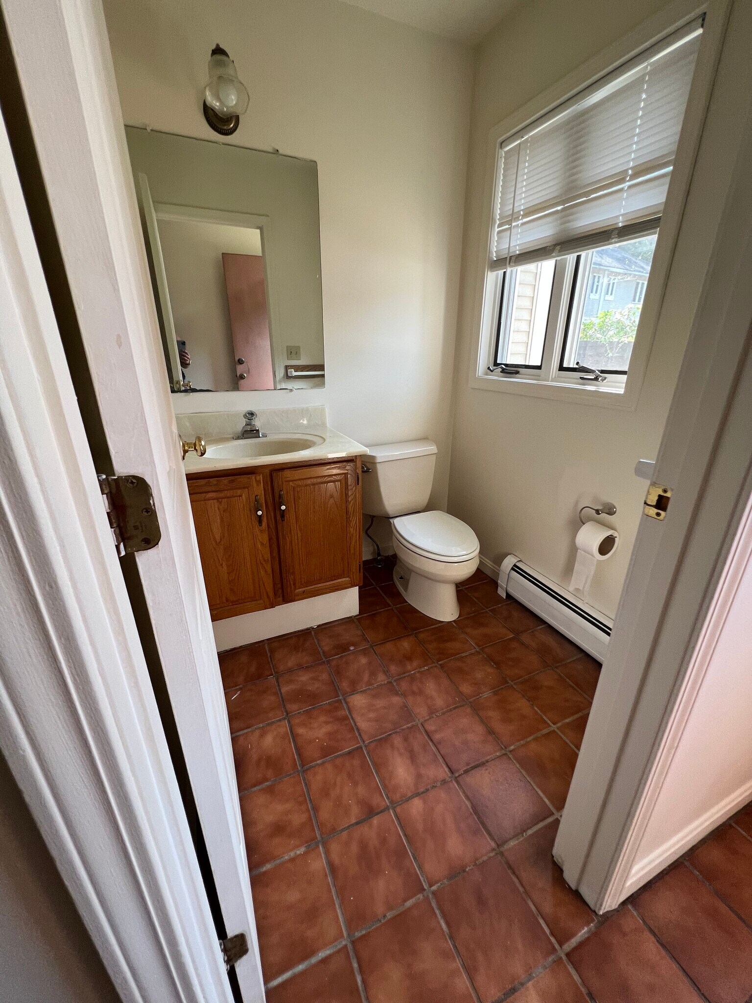 Building Photo - 70 Longmeadow Village Rd