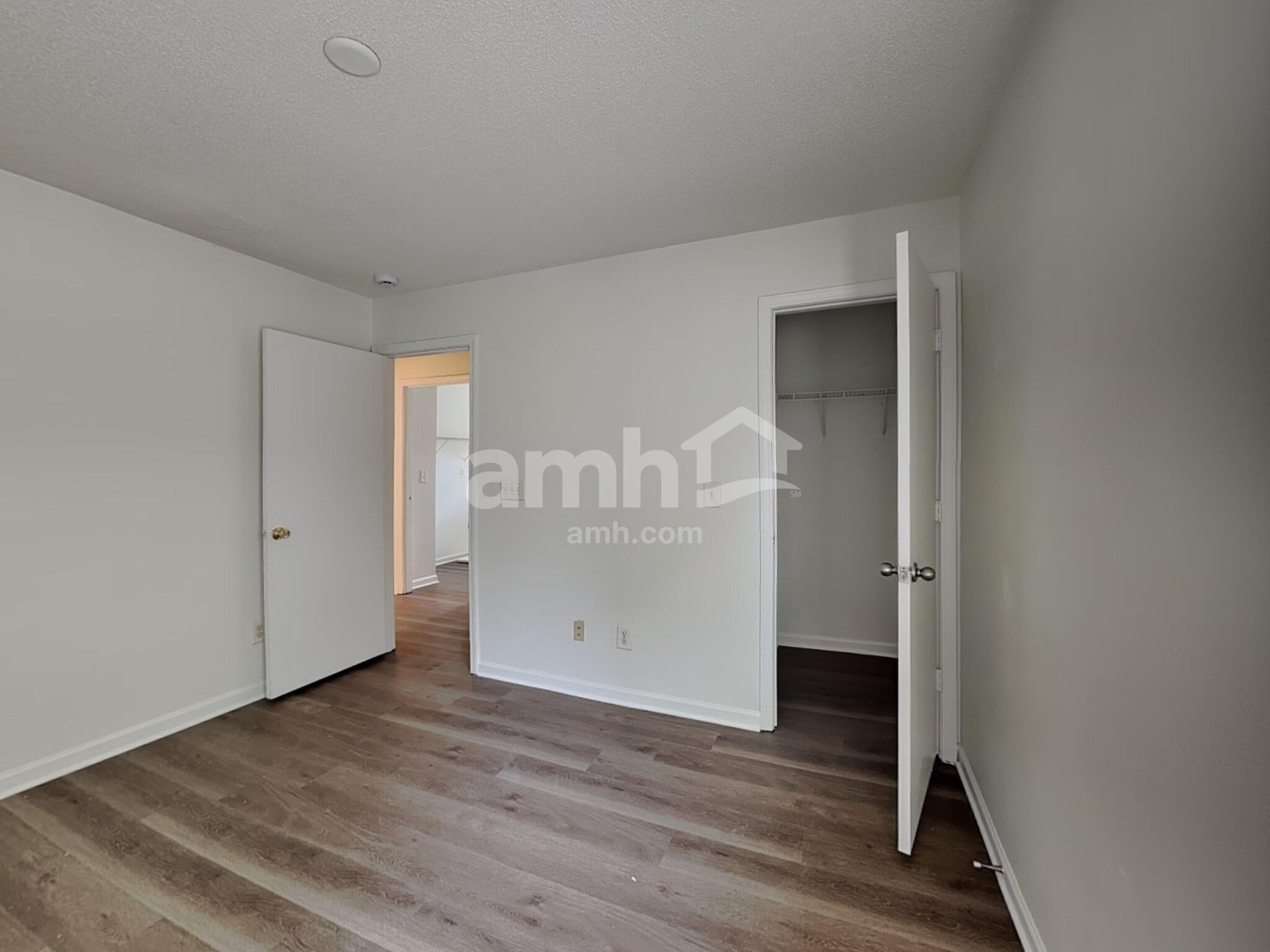 Building Photo - 6025 Namozine Ct