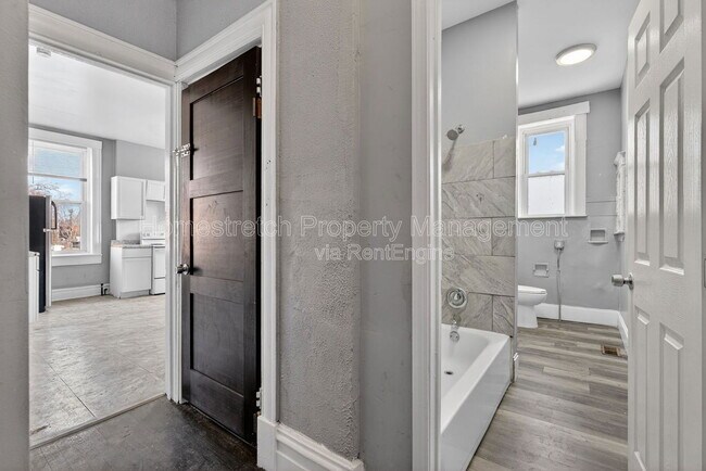 Building Photo - 2100 Adelaide Ave