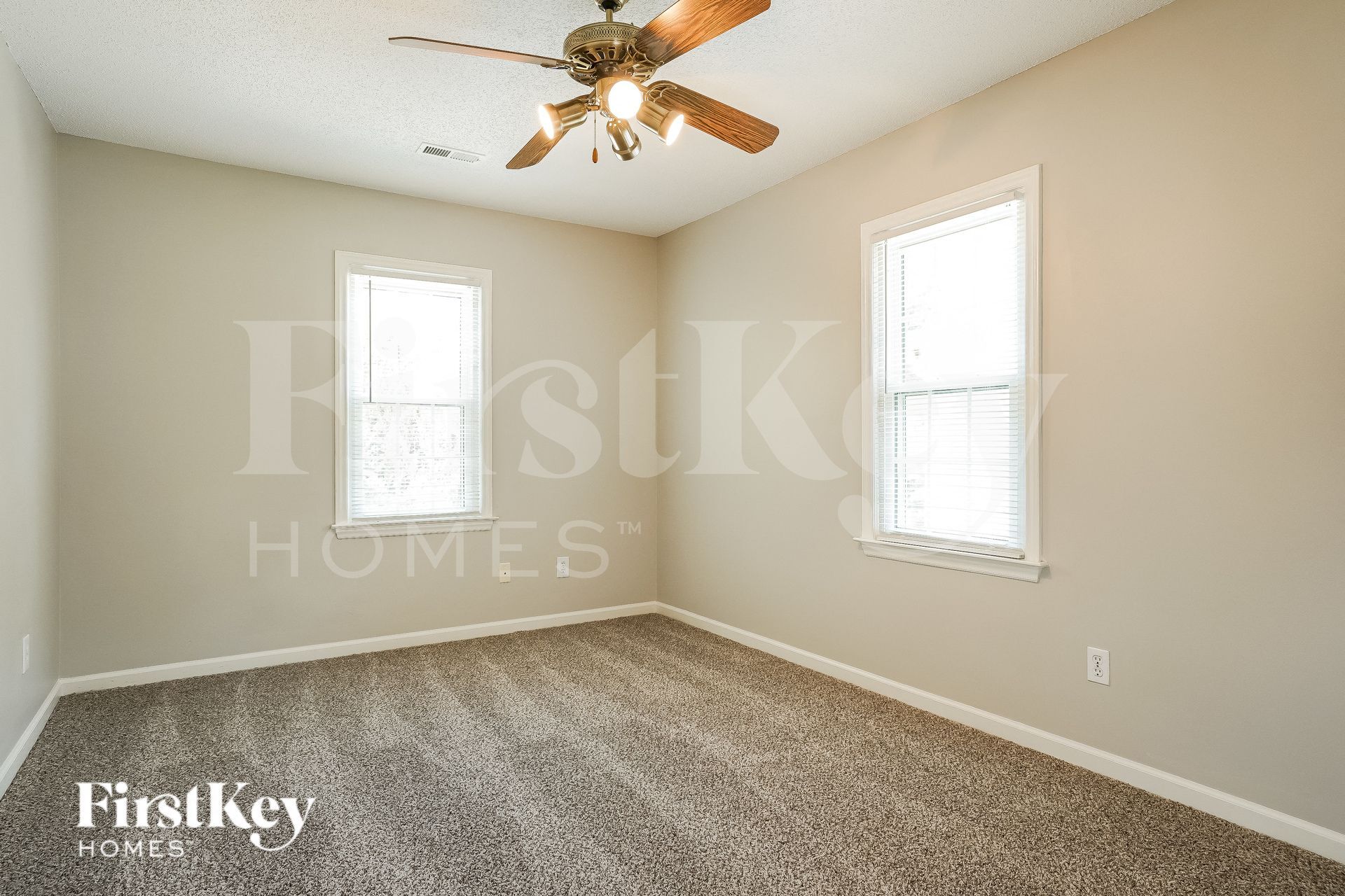 Building Photo - 6012 River Lake Cir