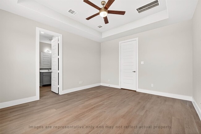 Building Photo - 10719 Mason Rd