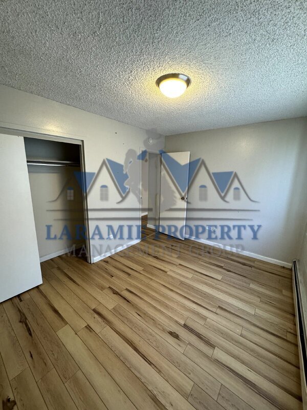 Building Photo - 411 S 26th St