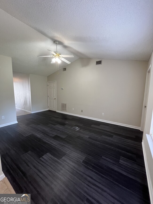 Building Photo - 150 Sapelo Dr