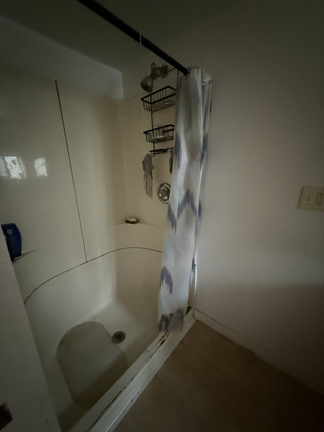 Building Photo - 1536 E Decatur St