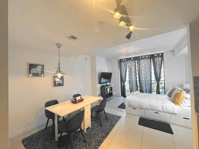 Primary Photo - 5350 NW 84th Ave