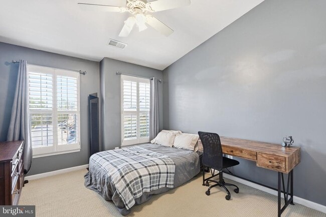 Building Photo - 20060 Northville Hills Terrace