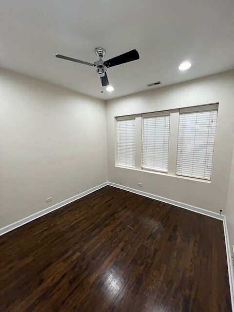 Building Photo - 1520 W Addison St