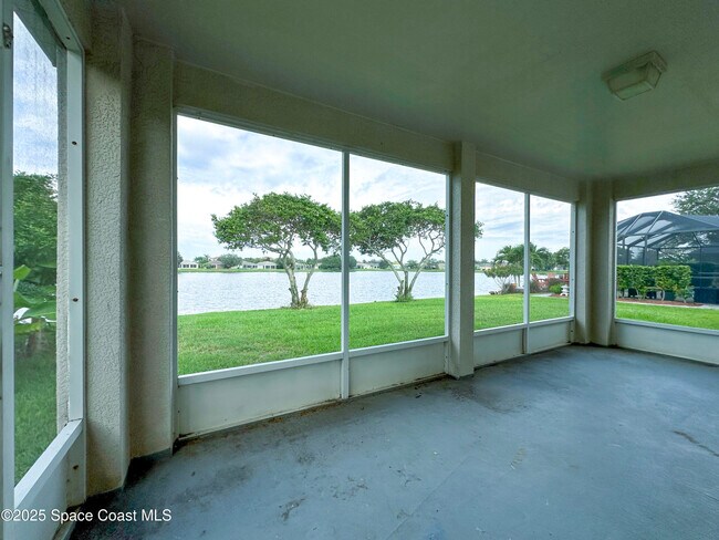 Building Photo - 2406 Deercroft Dr