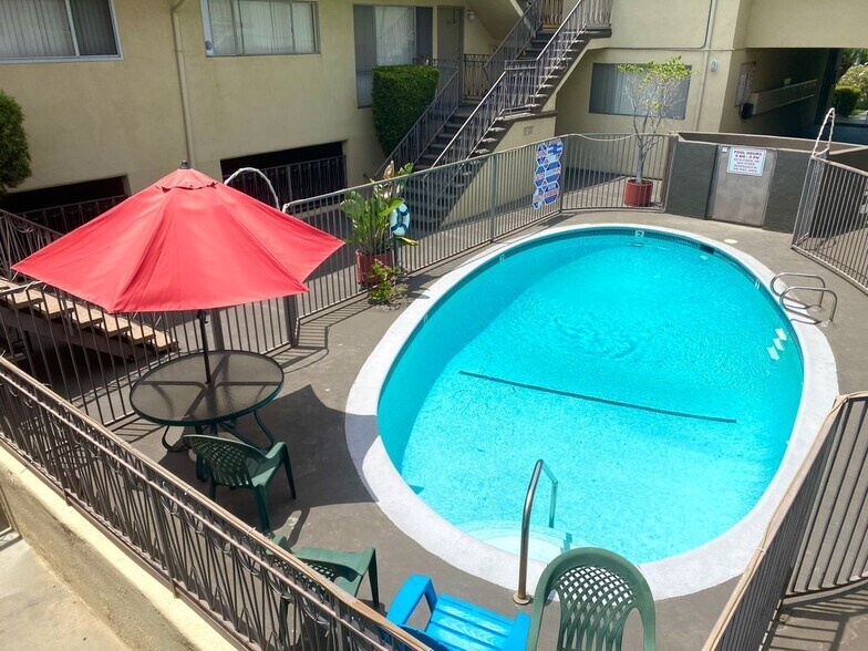 Building Photo - 5444 Sepulveda Blvd