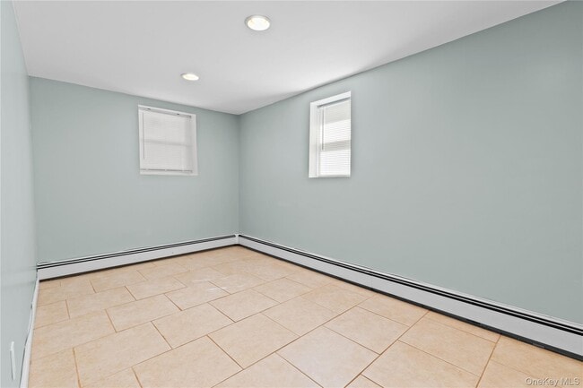 Building Photo - 26 Indiana Ave