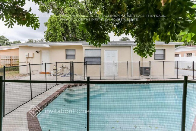 Building Photo - 241 N 69th Ave