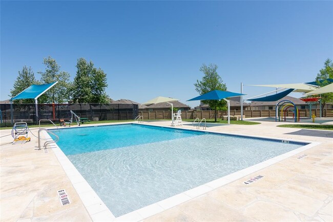 Building Photo - 245 Shale Dr