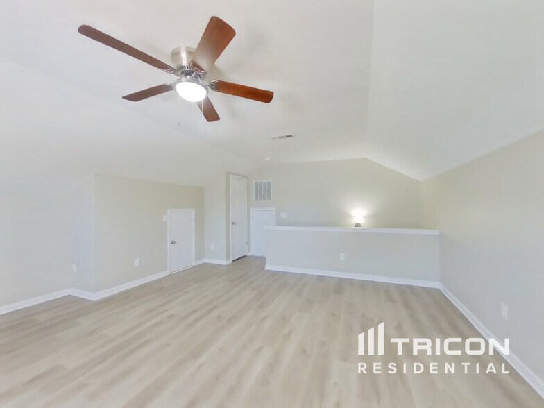 Building Photo - 400 Ashby Pl