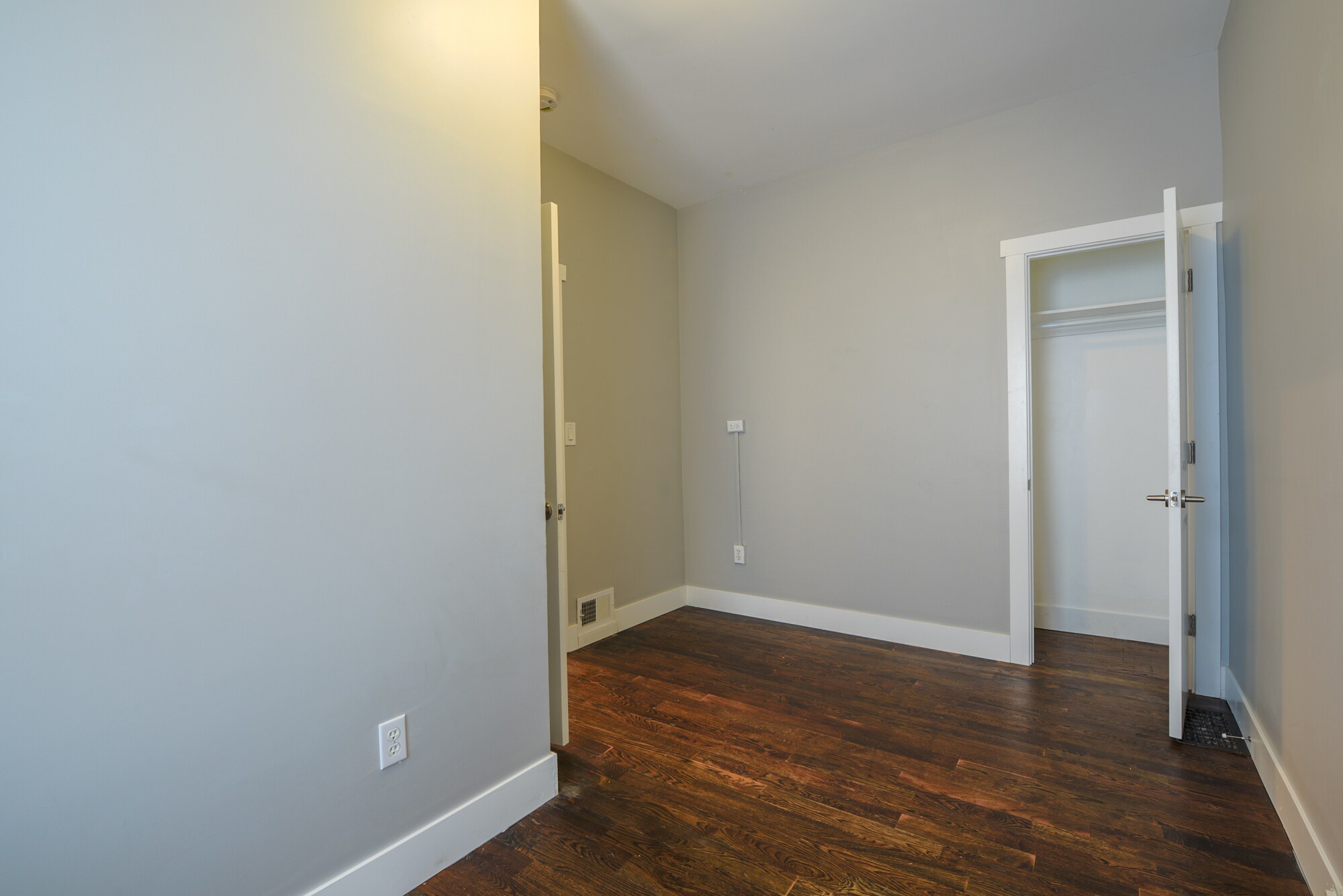 Bedroom - 529 Cherokee Street