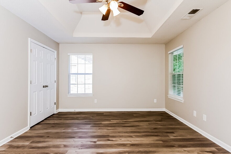 Building Photo - 130 Bellington Dr