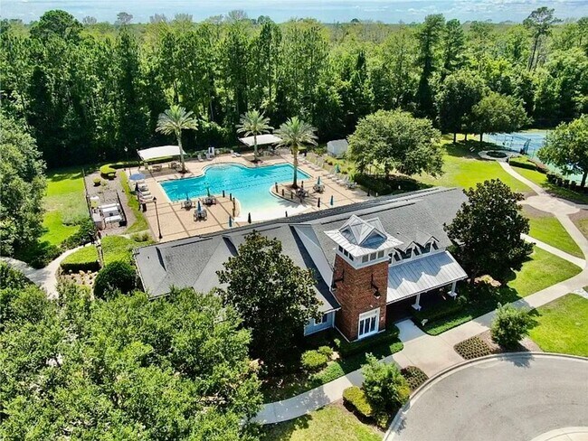 Building Photo - 85311 Champlain Dr