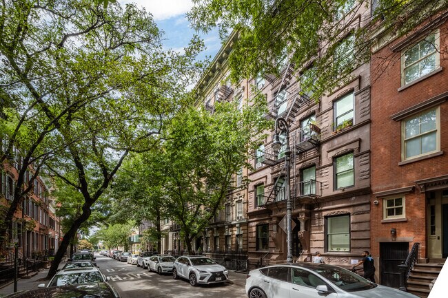 Southeast Corner - 65-67 Bank St